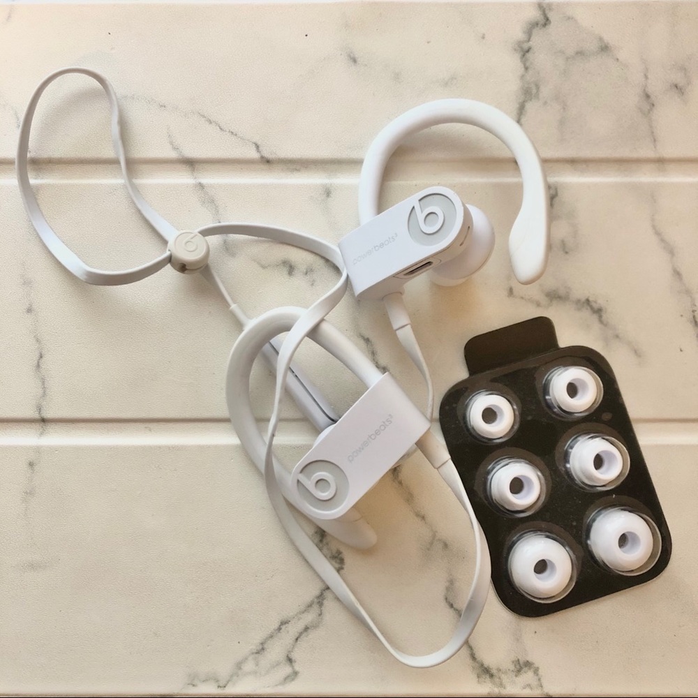White Powerbeats3